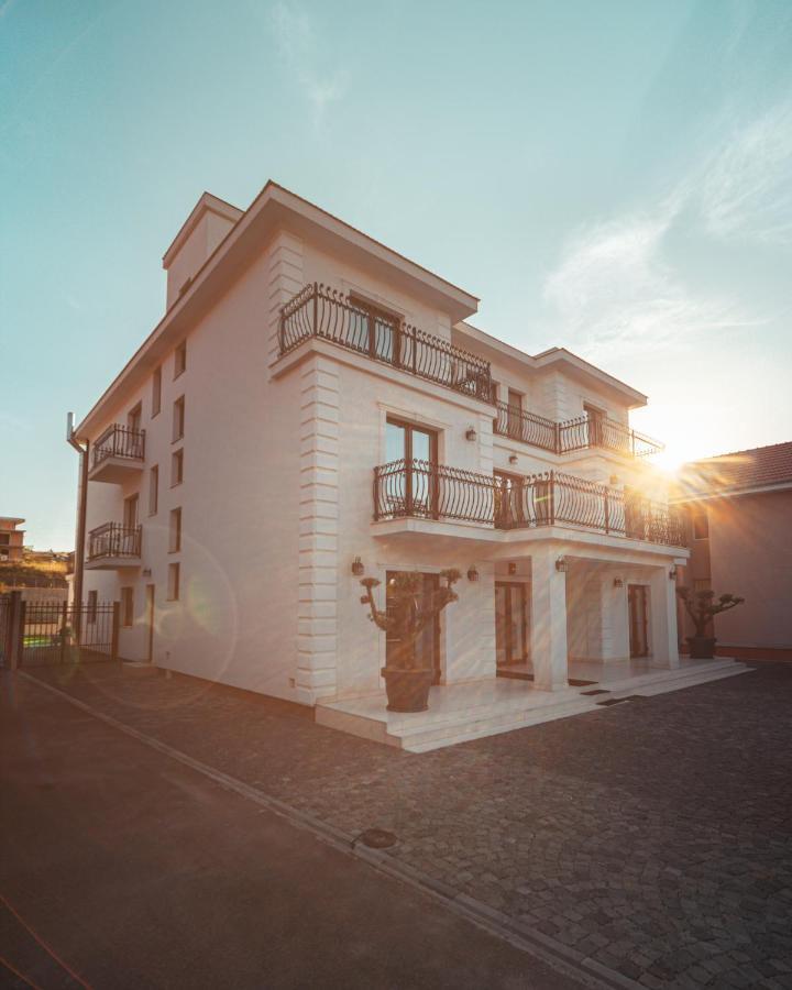 Vila Venus Sînmartin Екстериор снимка