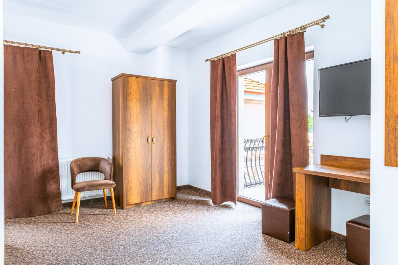Vila Venus Sînmartin Екстериор снимка