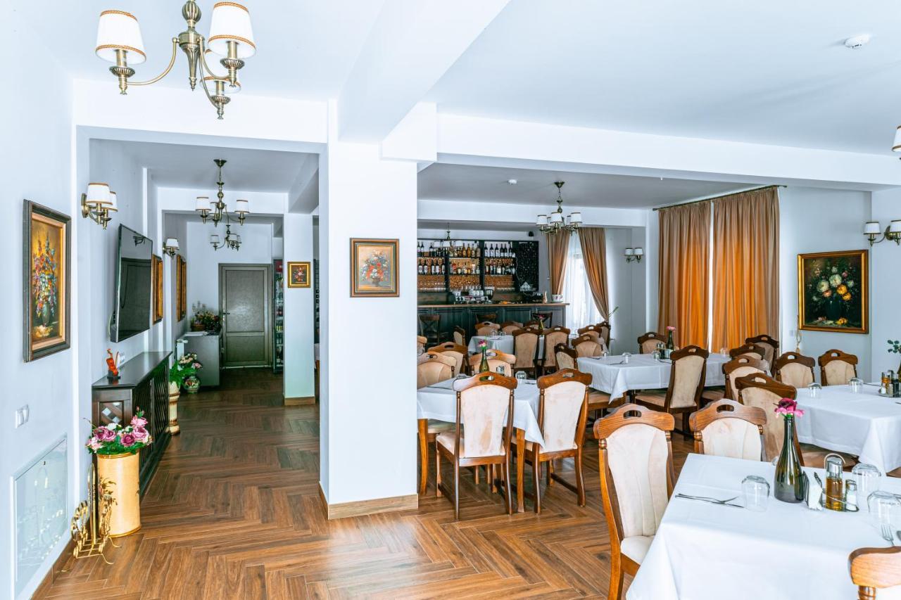 Vila Venus Sînmartin Екстериор снимка
