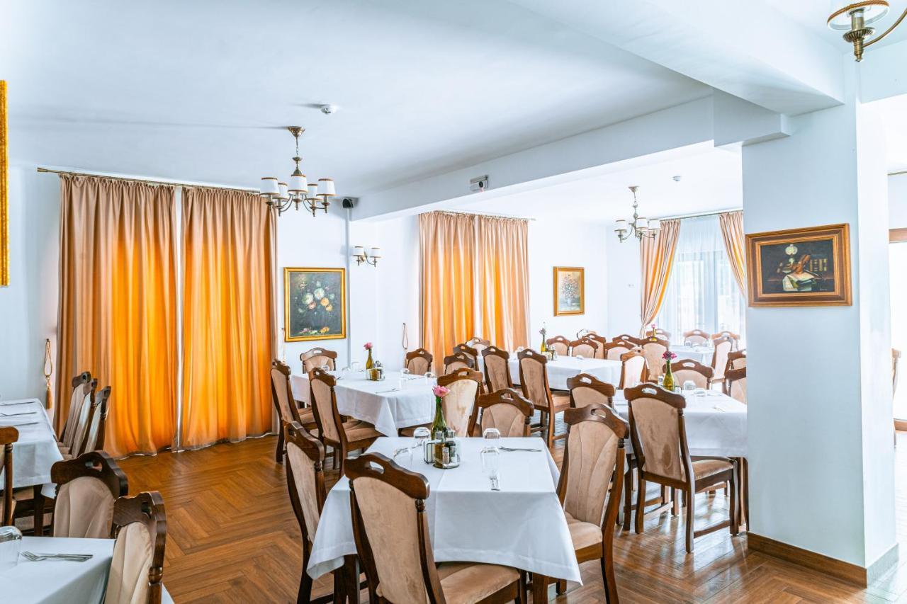 Vila Venus Sînmartin Екстериор снимка