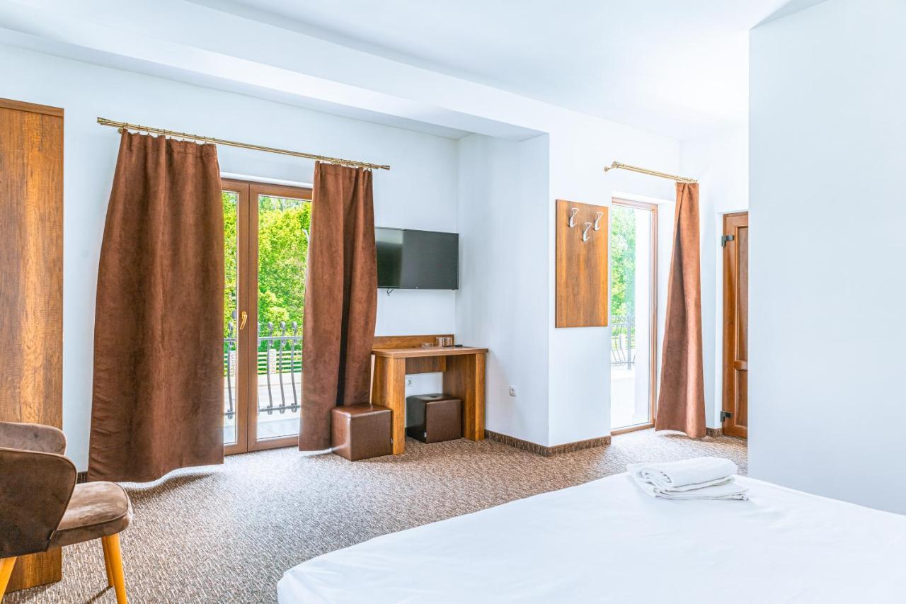 Vila Venus Sînmartin Екстериор снимка