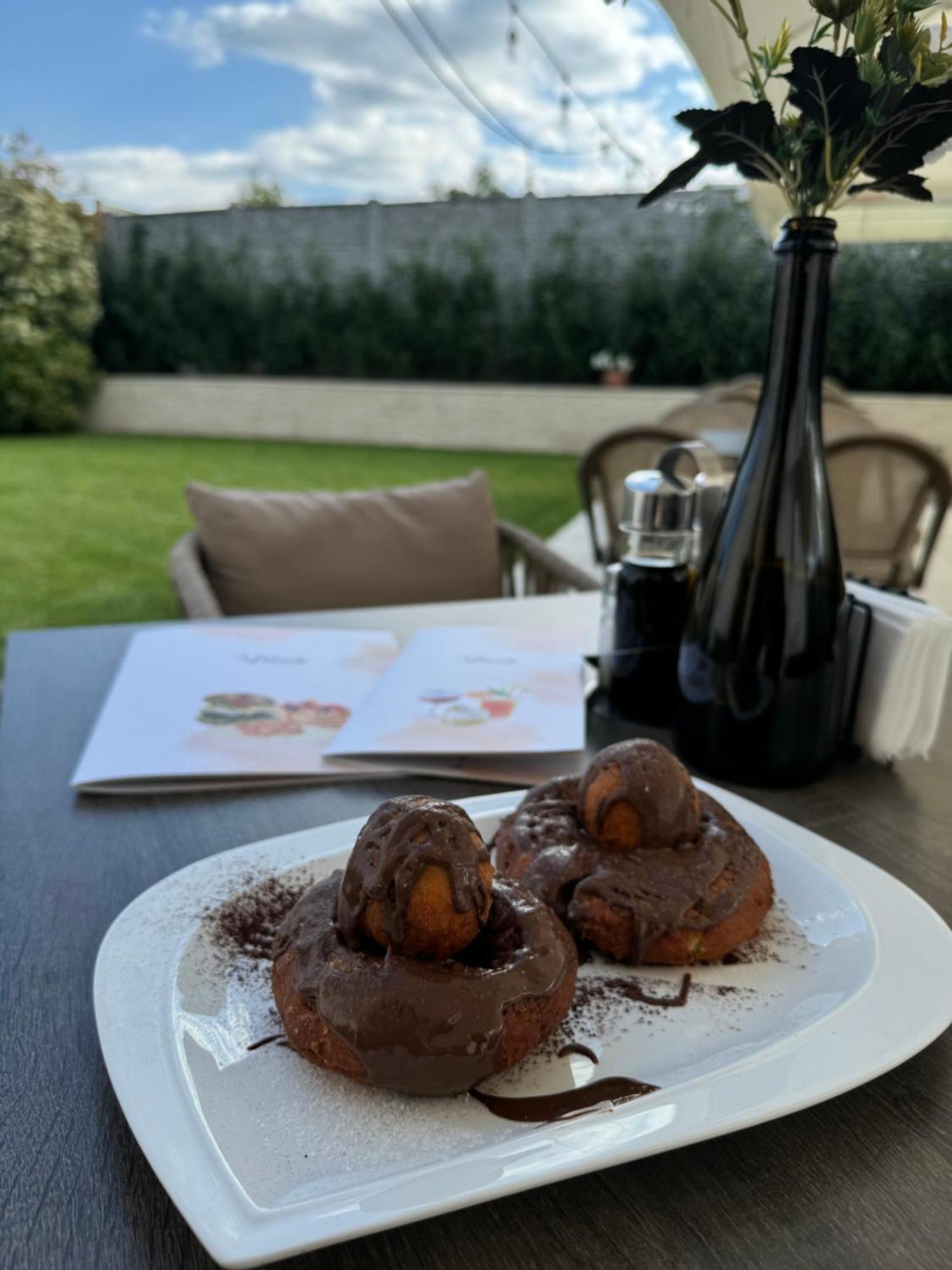 Vila Venus Sînmartin Екстериор снимка